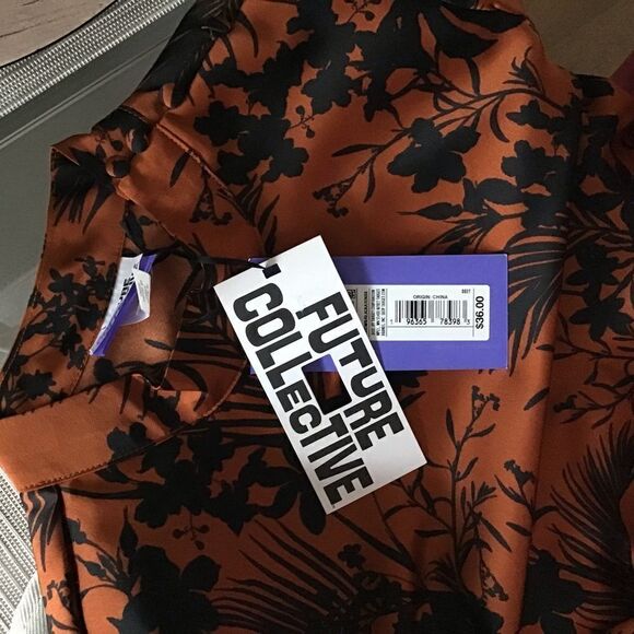 Future Collective Dress size xs - Picture 6 of 6